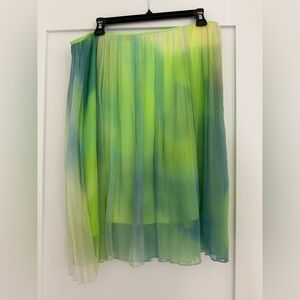 Elie Tahari multicolor pleated chiffon silk skirt w/ many slits